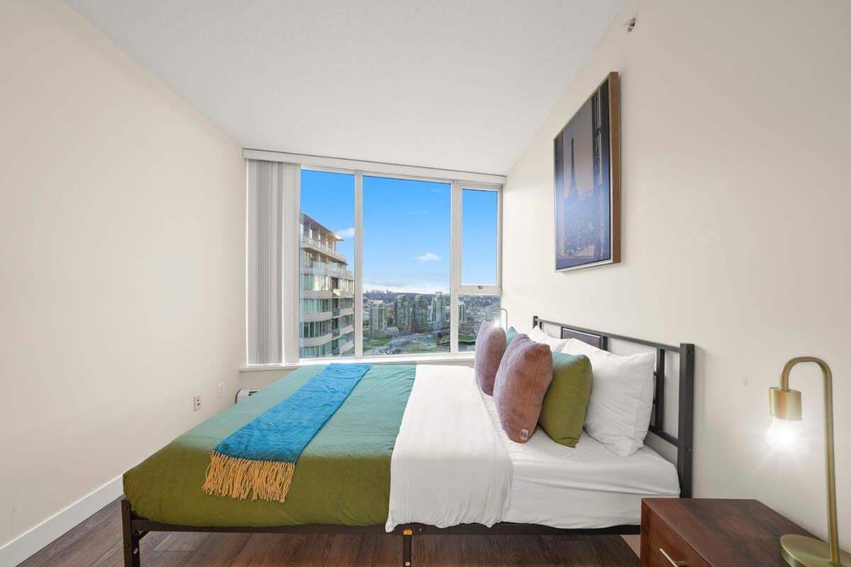 Dazzling Condo By Stadium Downtown With Free Parking Vancouver Zewnętrze zdjęcie