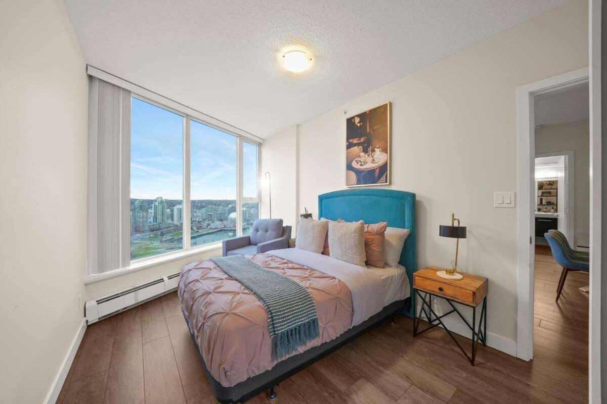 Dazzling Condo By Stadium Downtown With Free Parking Vancouver Zewnętrze zdjęcie