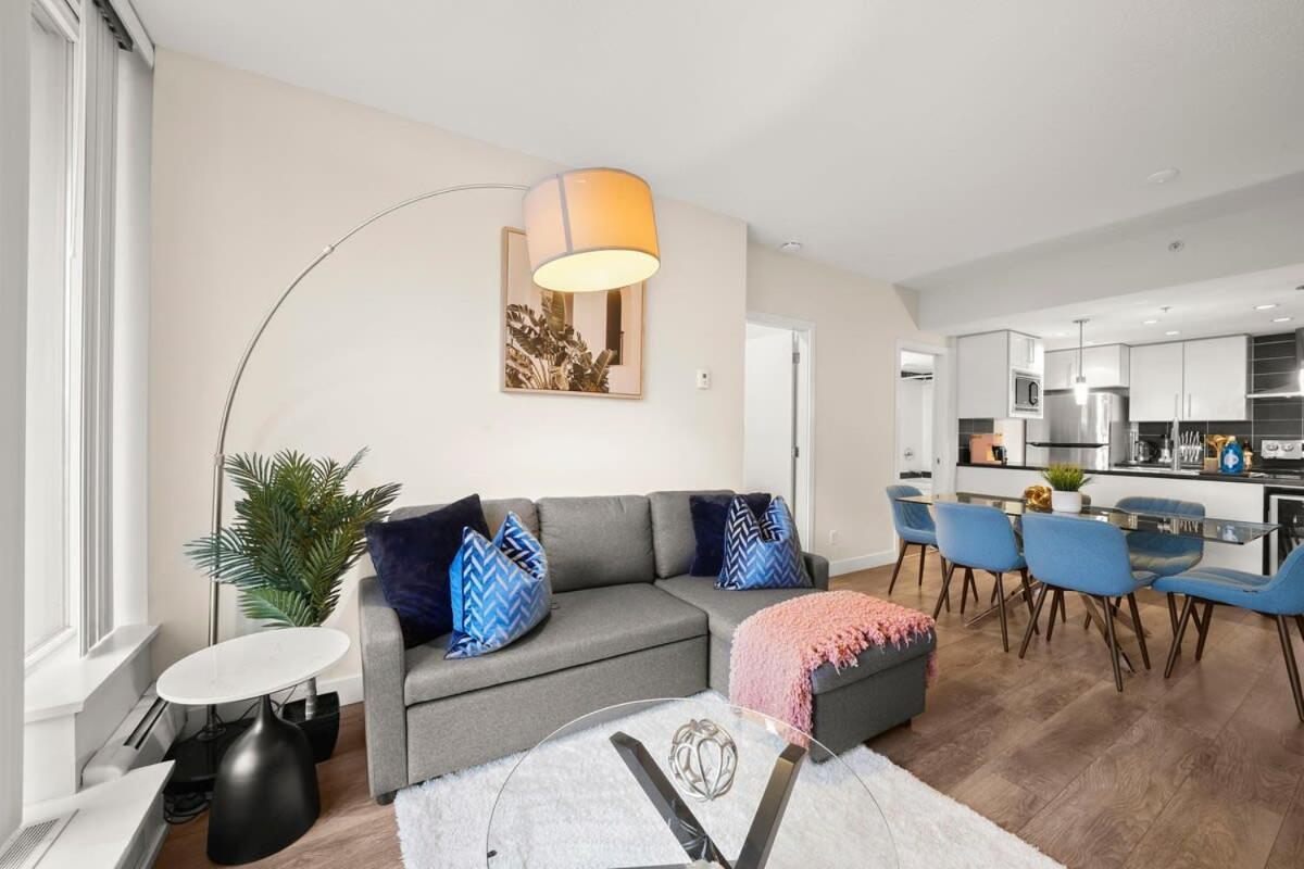 Dazzling Condo By Stadium Downtown With Free Parking Vancouver Zewnętrze zdjęcie
