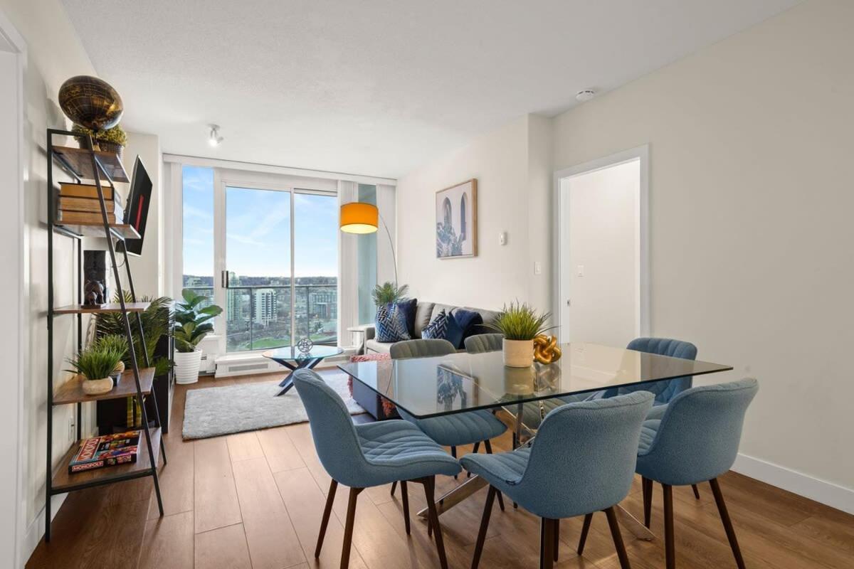 Dazzling Condo By Stadium Downtown With Free Parking Vancouver Zewnętrze zdjęcie